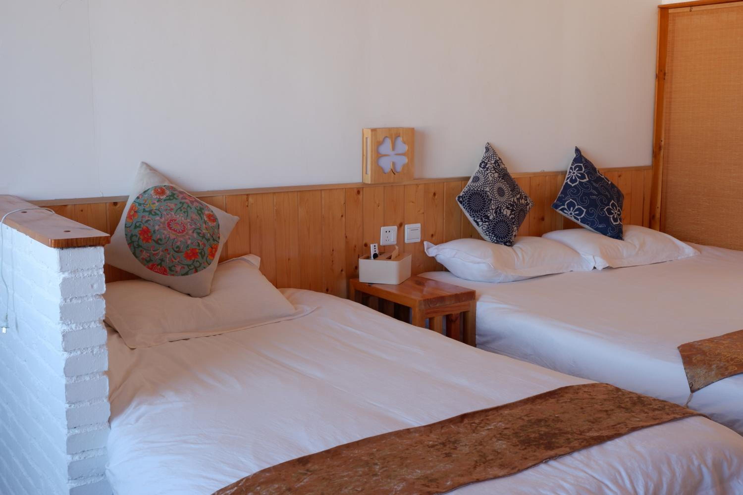 Dali Buxianshan Guesthouse-in Dali ancient city, free coffee, english speaking employee