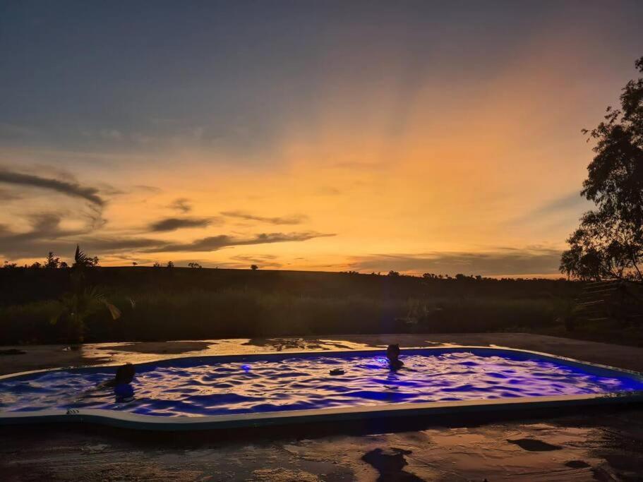Casa em sítio à beira do Rio Piracicaba c piscina e dois quartos