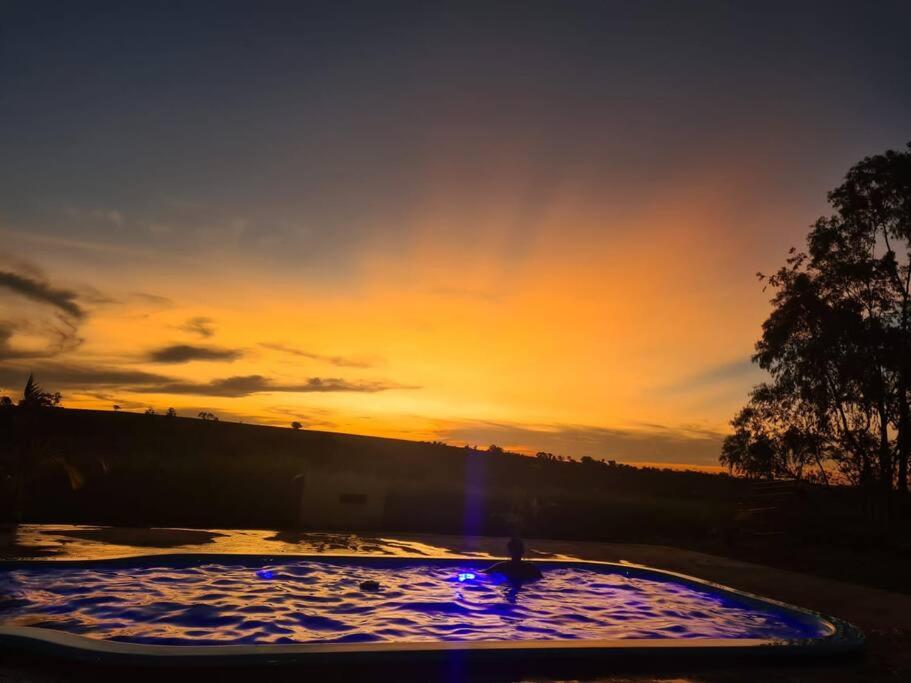 Casa em sítio à beira do Rio Piracicaba c piscina e dois quartos