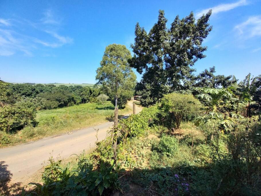 Casa em sítio à beira do Rio Piracicaba c piscina e dois quartos