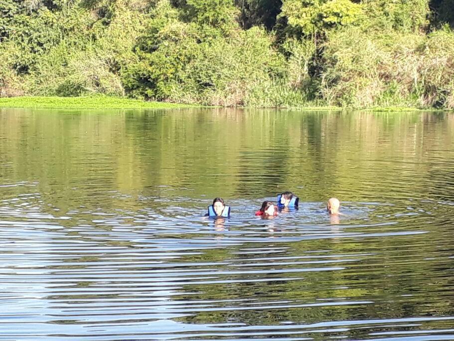 Casa em sítio à beira do Rio Piracicaba c piscina e dois quartos