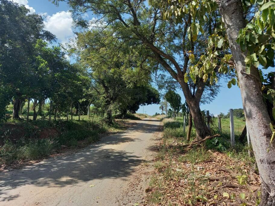 Casa em sítio à beira do Rio Piracicaba c piscina e dois quartos