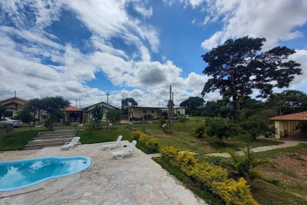 Casa em sítio à beira do Rio Piracicaba c piscina e dois quartos