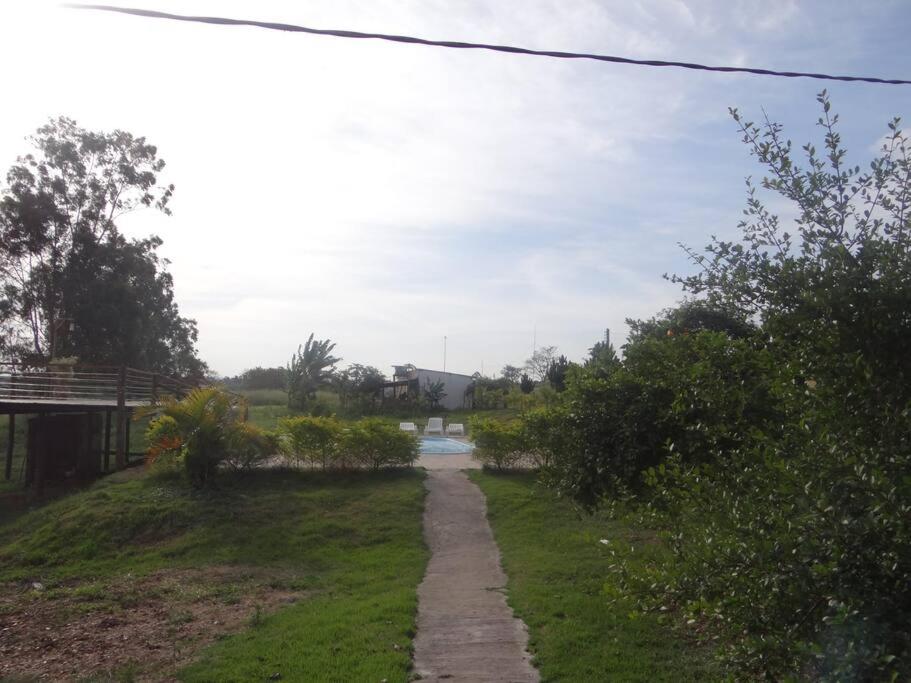 Casa em sítio à beira do Rio Piracicaba c piscina e dois quartos