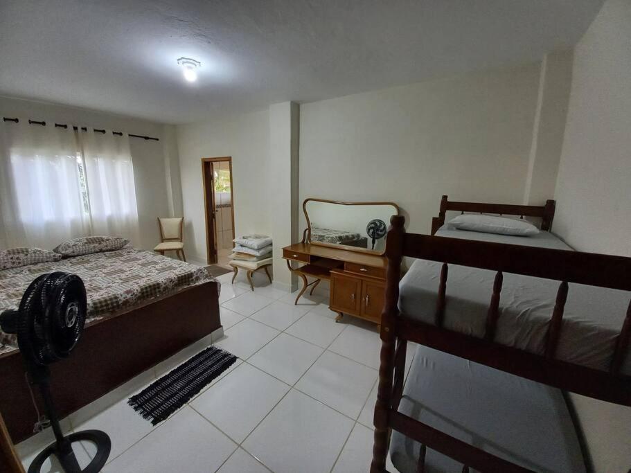 Casa em sítio à beira do Rio Piracicaba c piscina e dois quartos