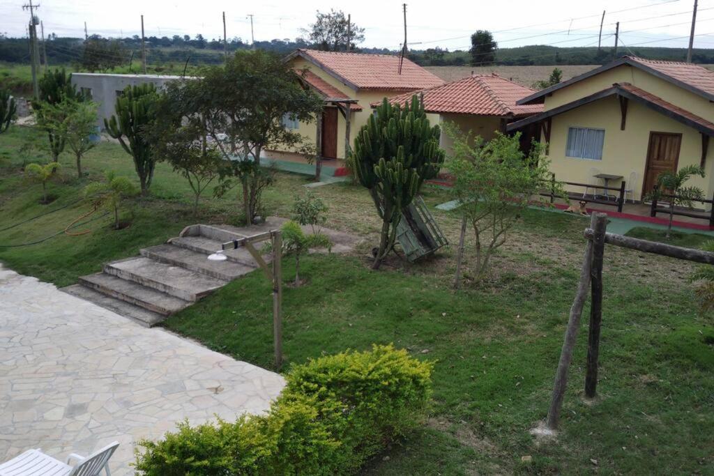 Casa em sítio à beira do Rio Piracicaba c piscina e dois quartos