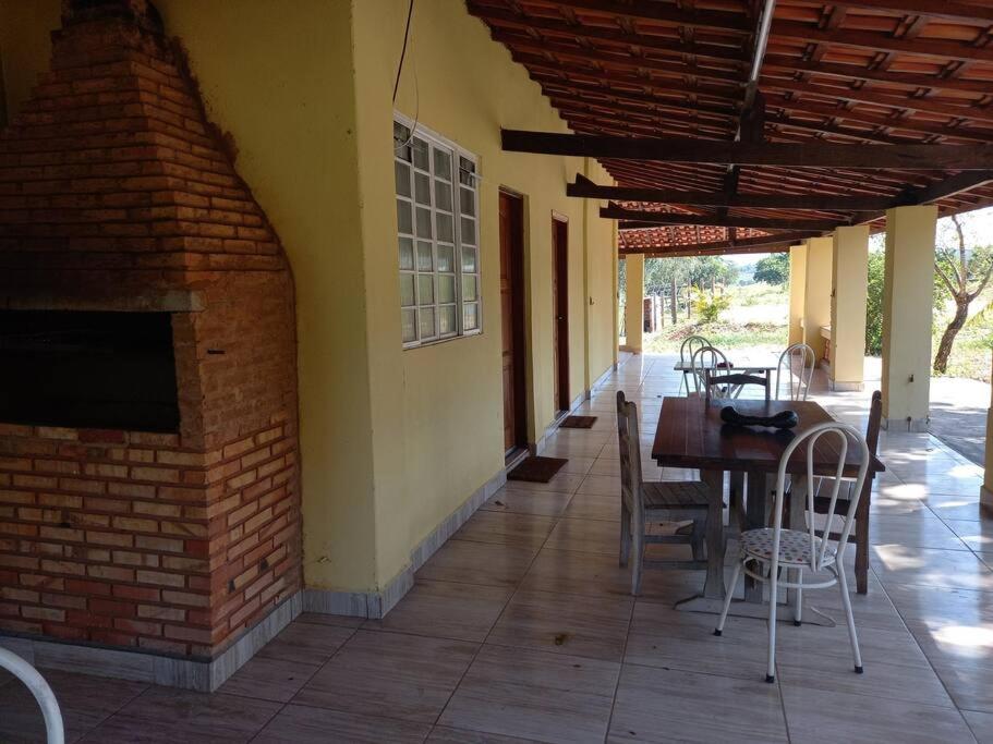 Casa em sítio à beira do Rio Piracicaba c piscina e dois quartos