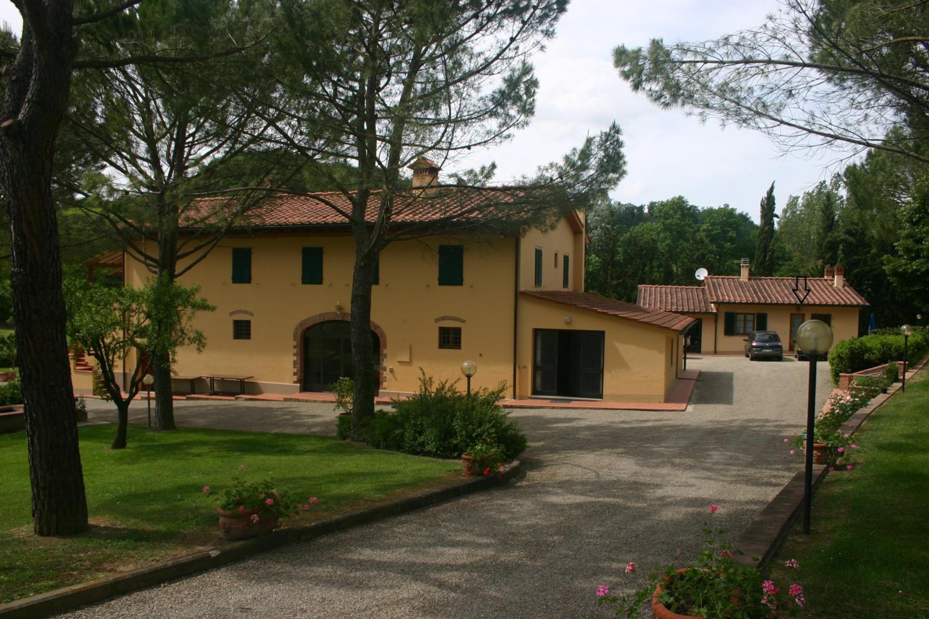 Photo 16