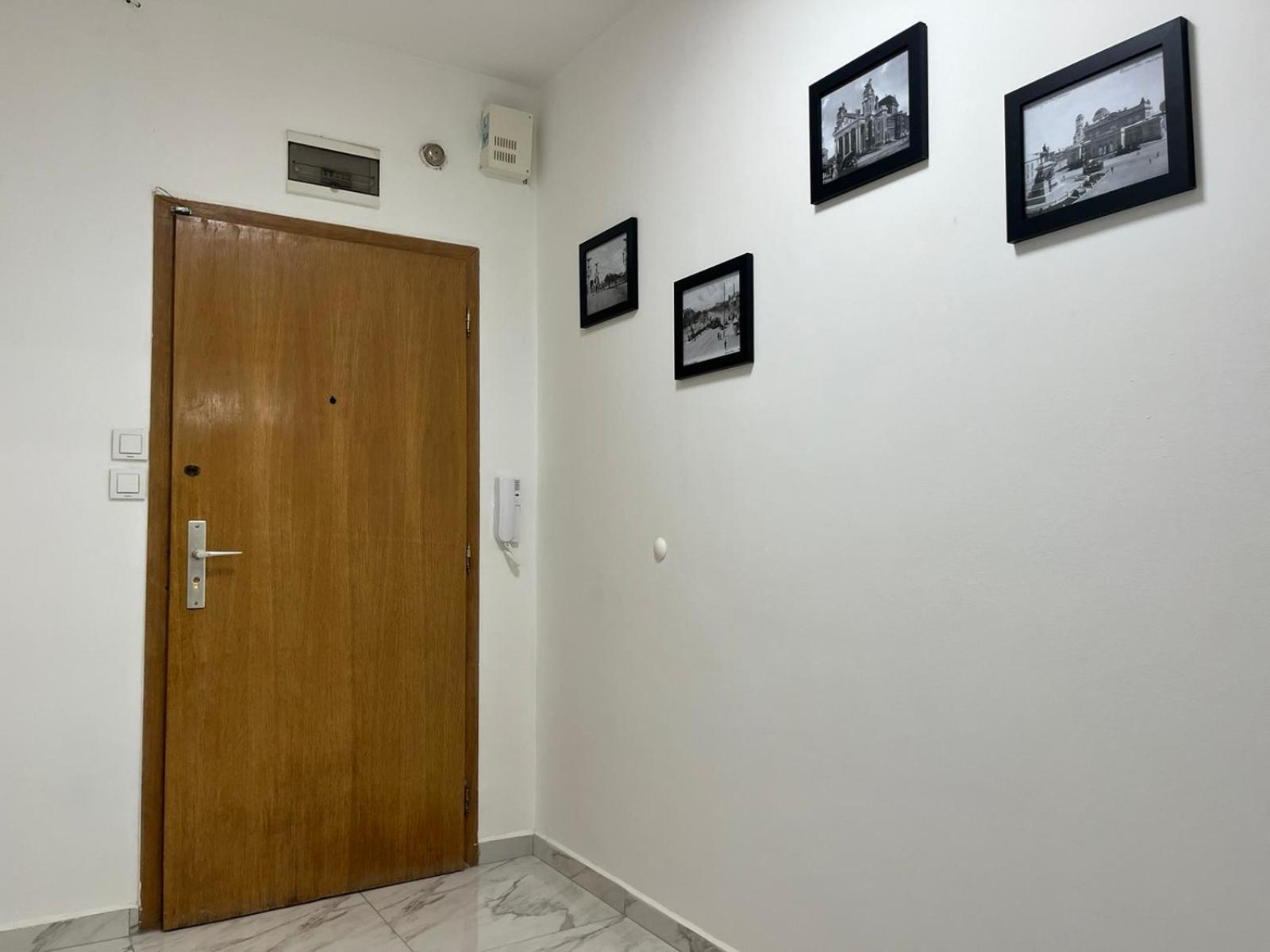 The white suite