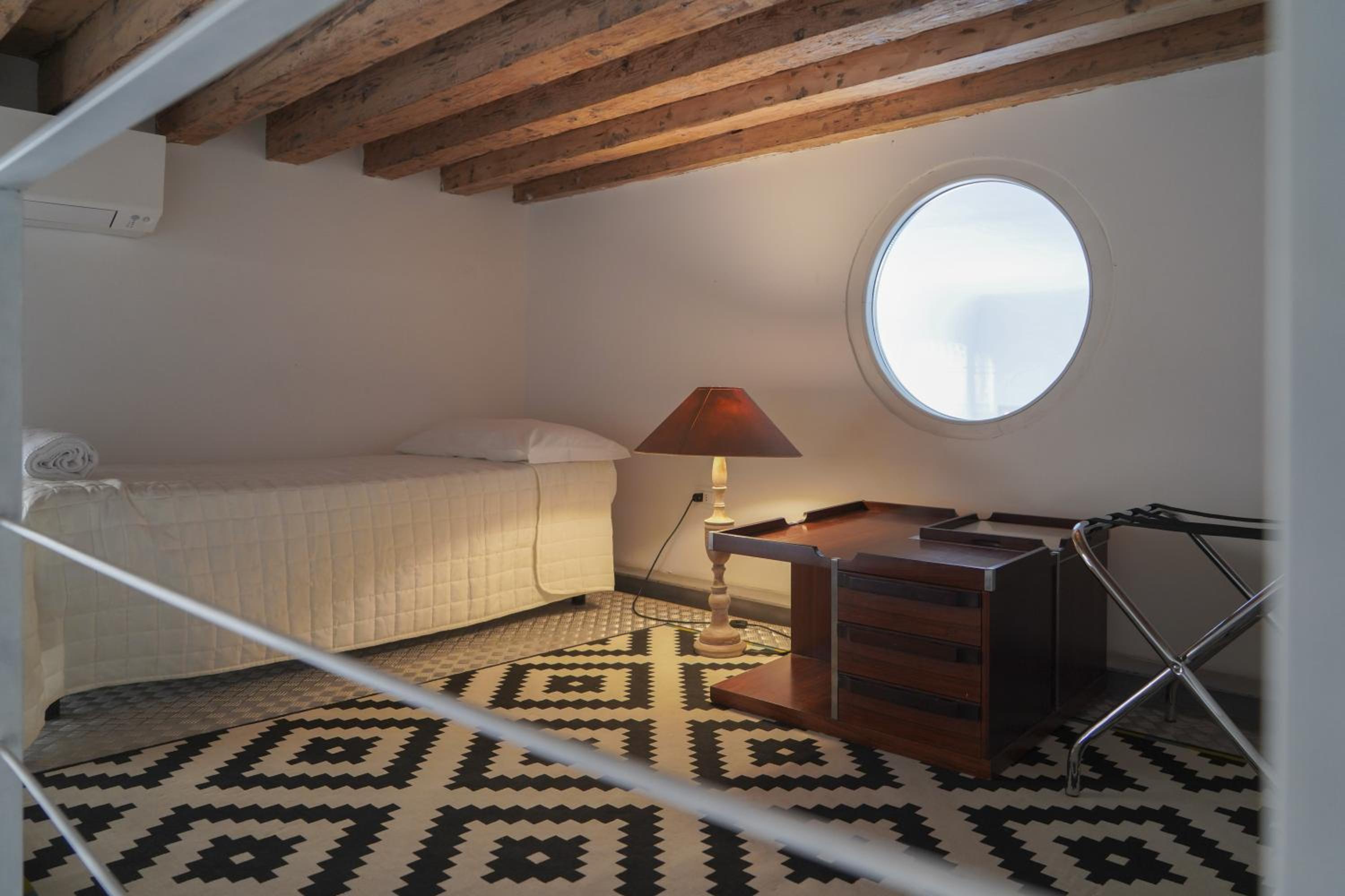Family apartment with Terrace Venice Historical Center