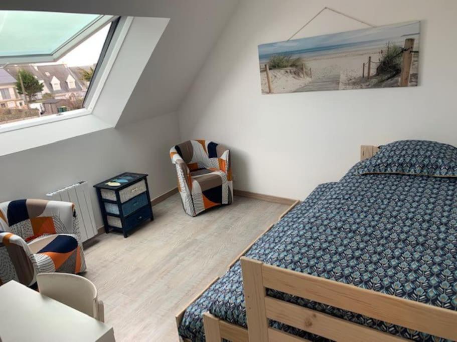 Maison 50 m de la Plage Valentin, vue sur mer