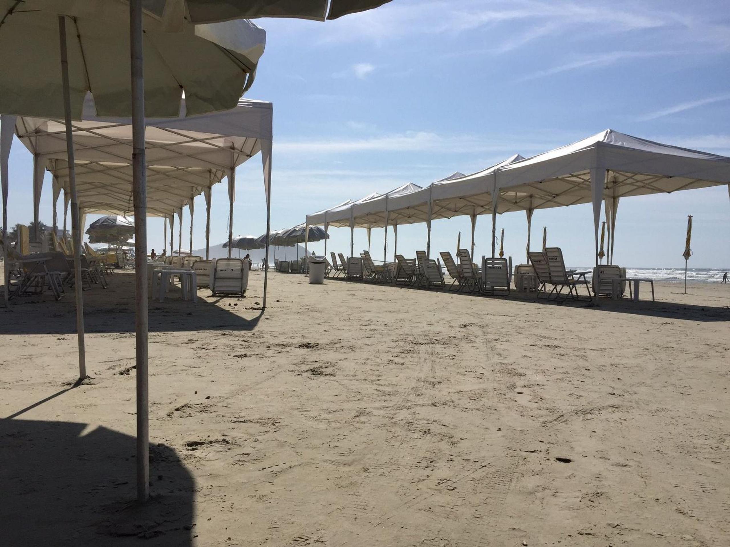 Riviera: M4 Giardino 44A, Beach front