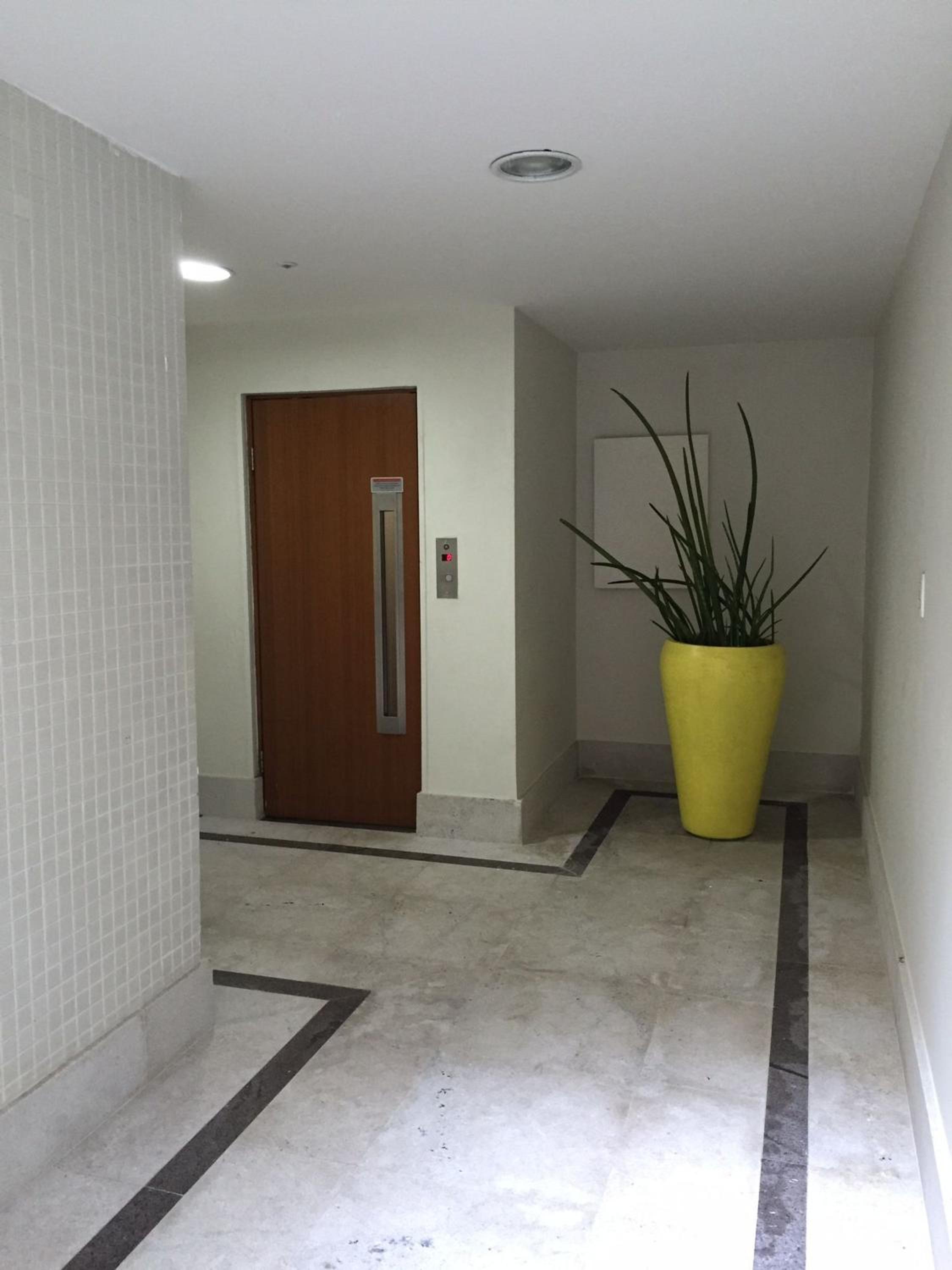 Riviera: M4 Giardino 44A, Beach front