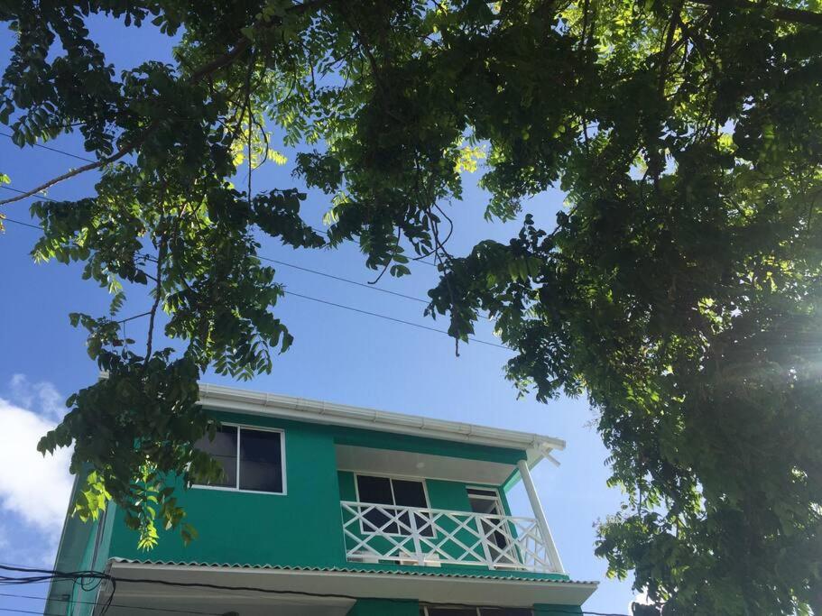 DONDE MATHY'S #1 Apto Turistico Sarie Bay