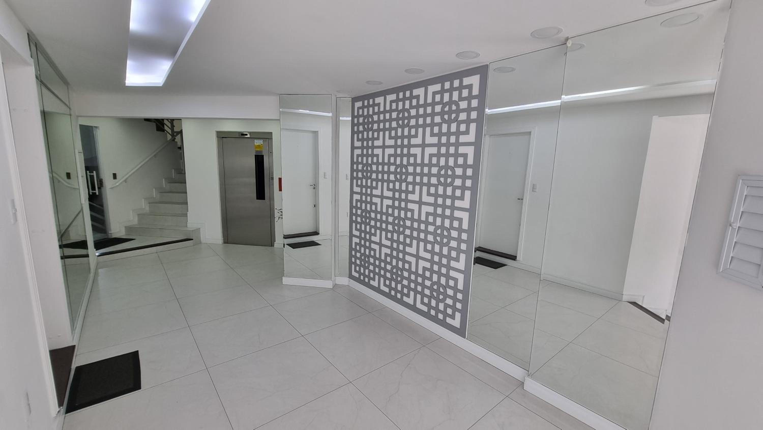 Apartamento Pé na Areia em Itapema