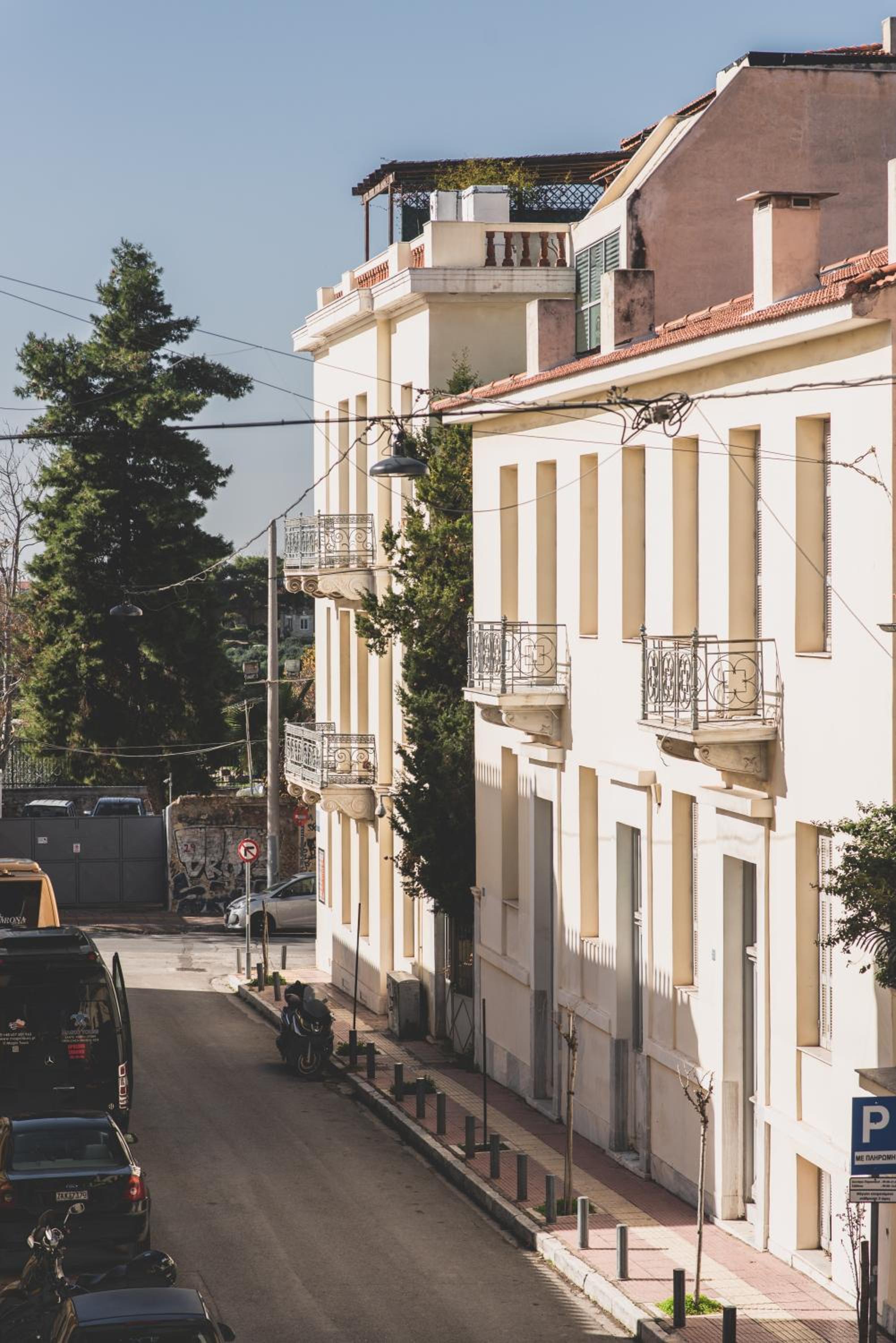 Luxury Flat in Historical Athens-Livingstone Opal