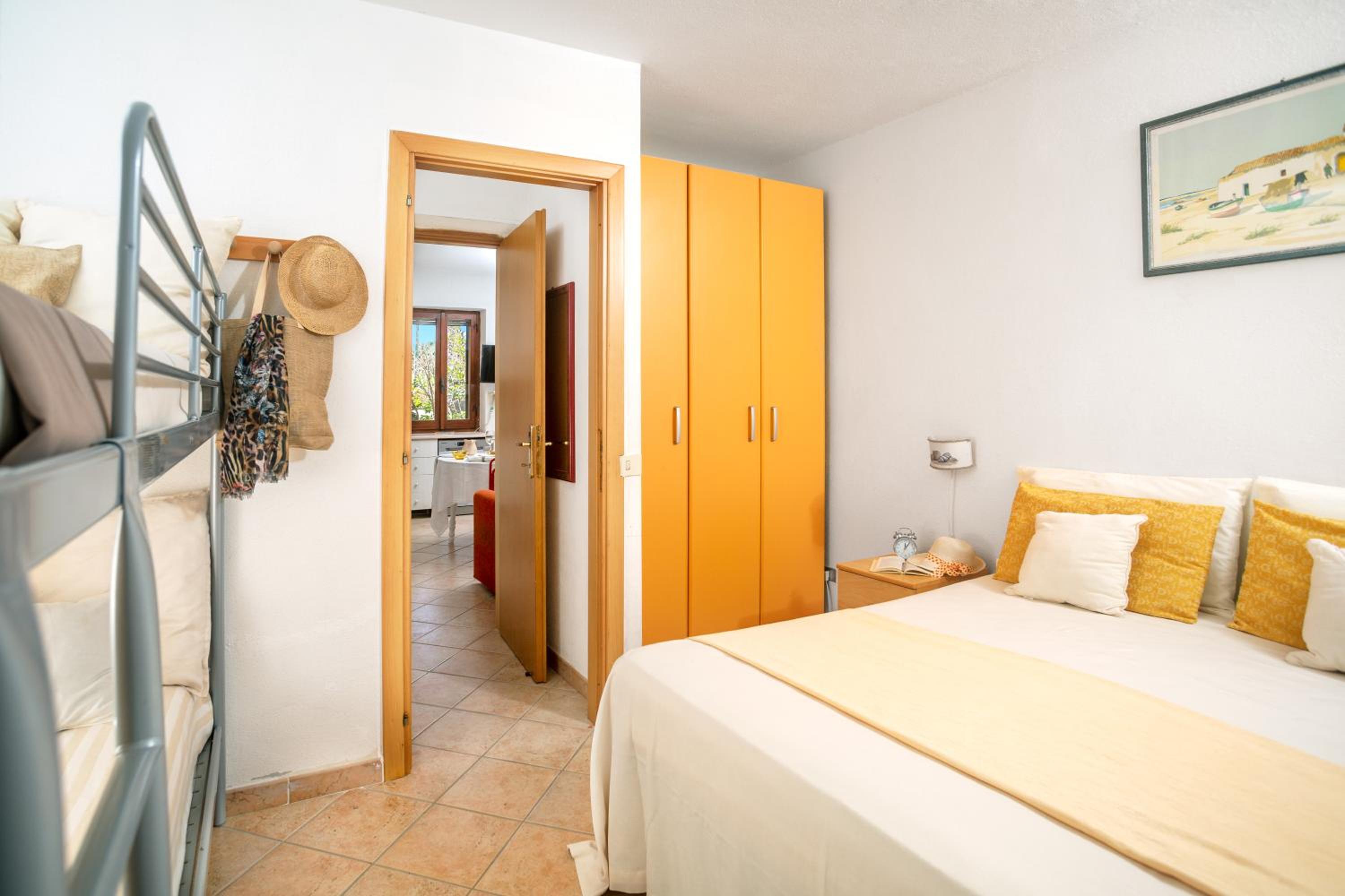 Casa Vacanza Lory view 3