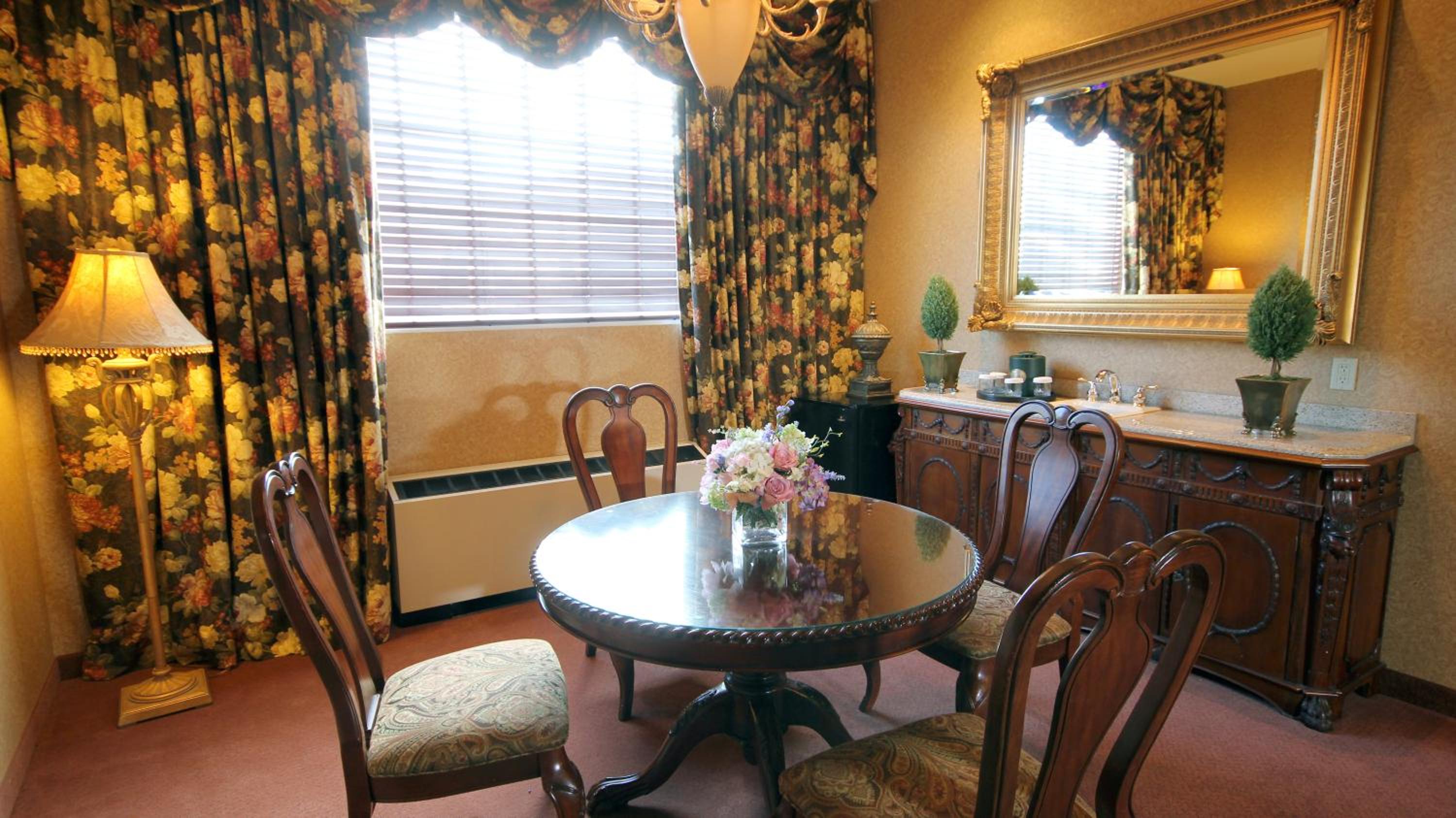 The Inn and Spa at East Wind - Property Image 18