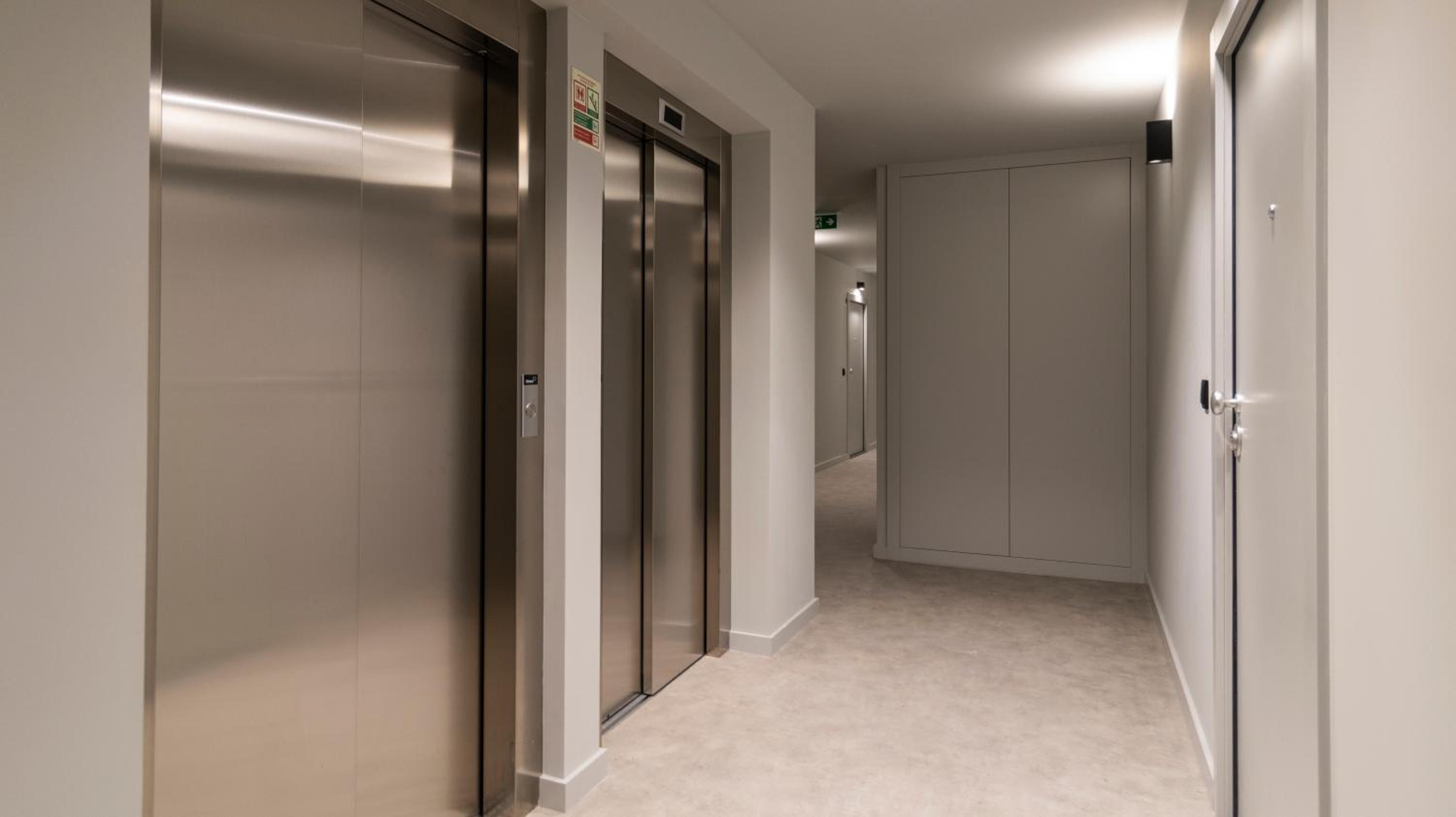 RUAH Apartments by LovelyStay