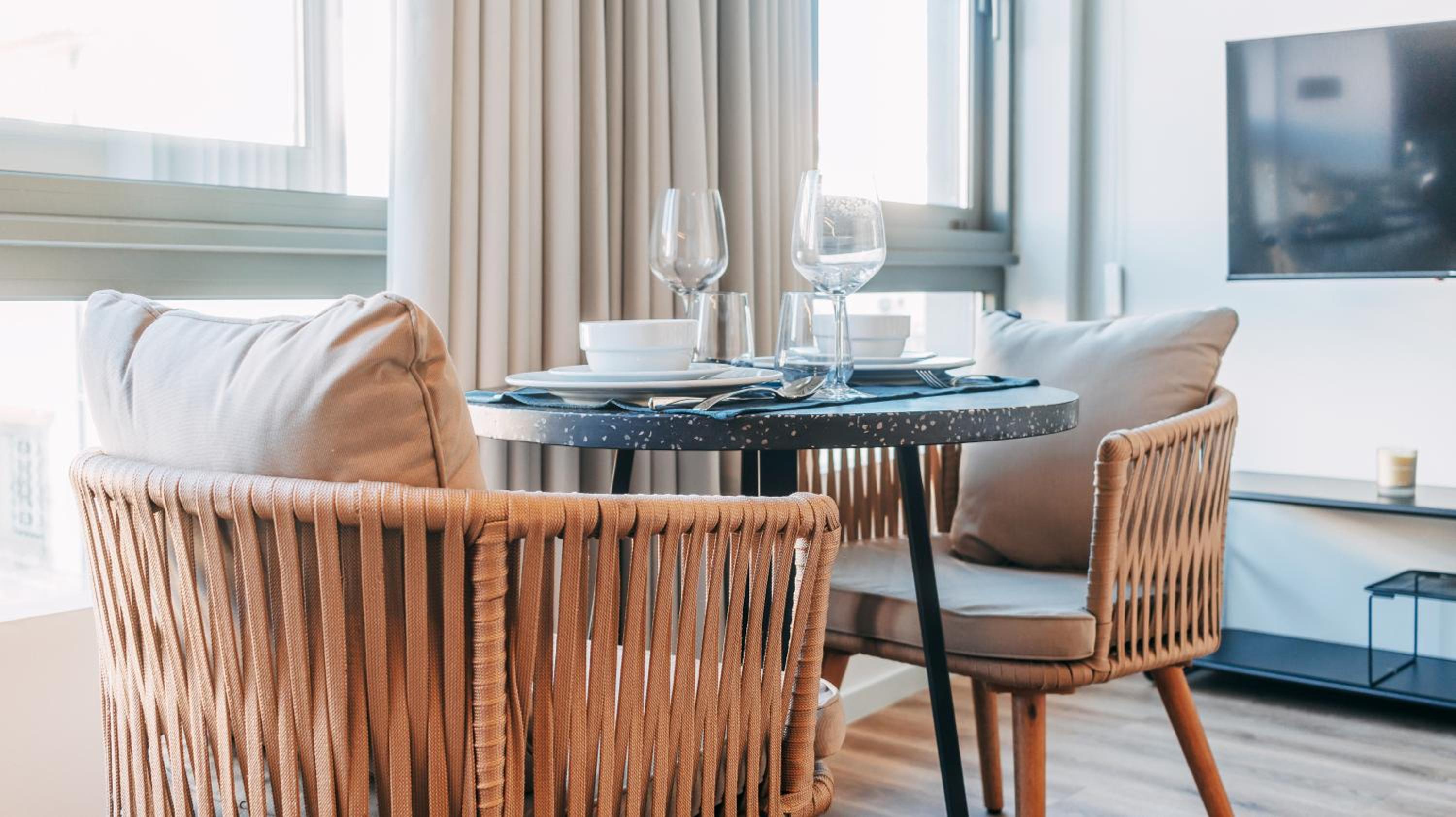 RUAH Apartments by LovelyStay