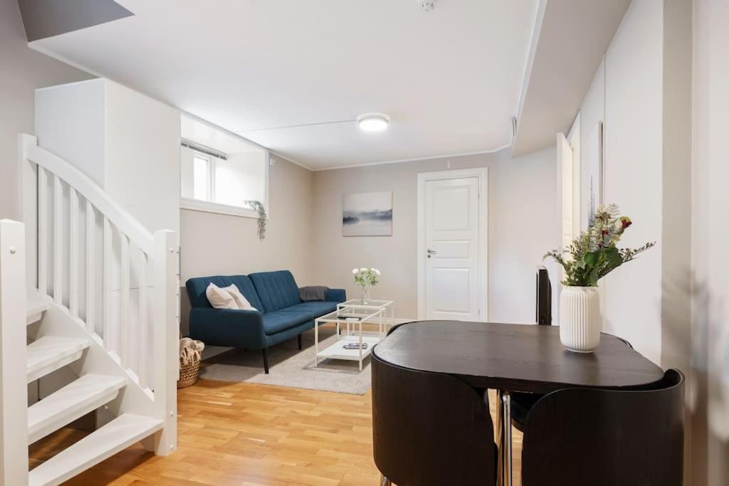 New! Modern City Apt: Central w/ Private Entrence view 2