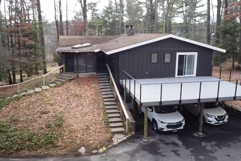 Modern Lodge on 6 acres - 15 mins to Camelback