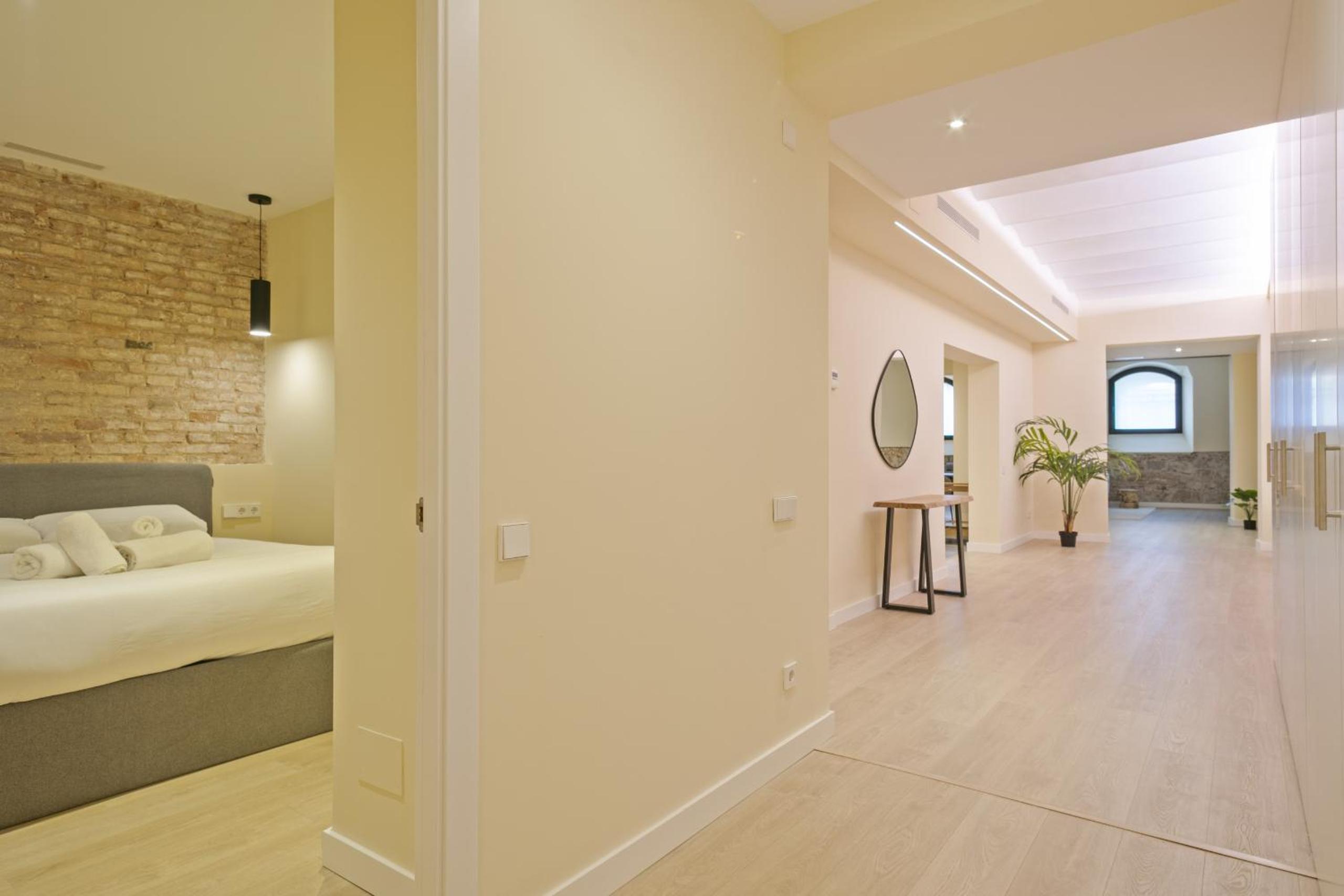 Ola Living Diagonal II Apartments