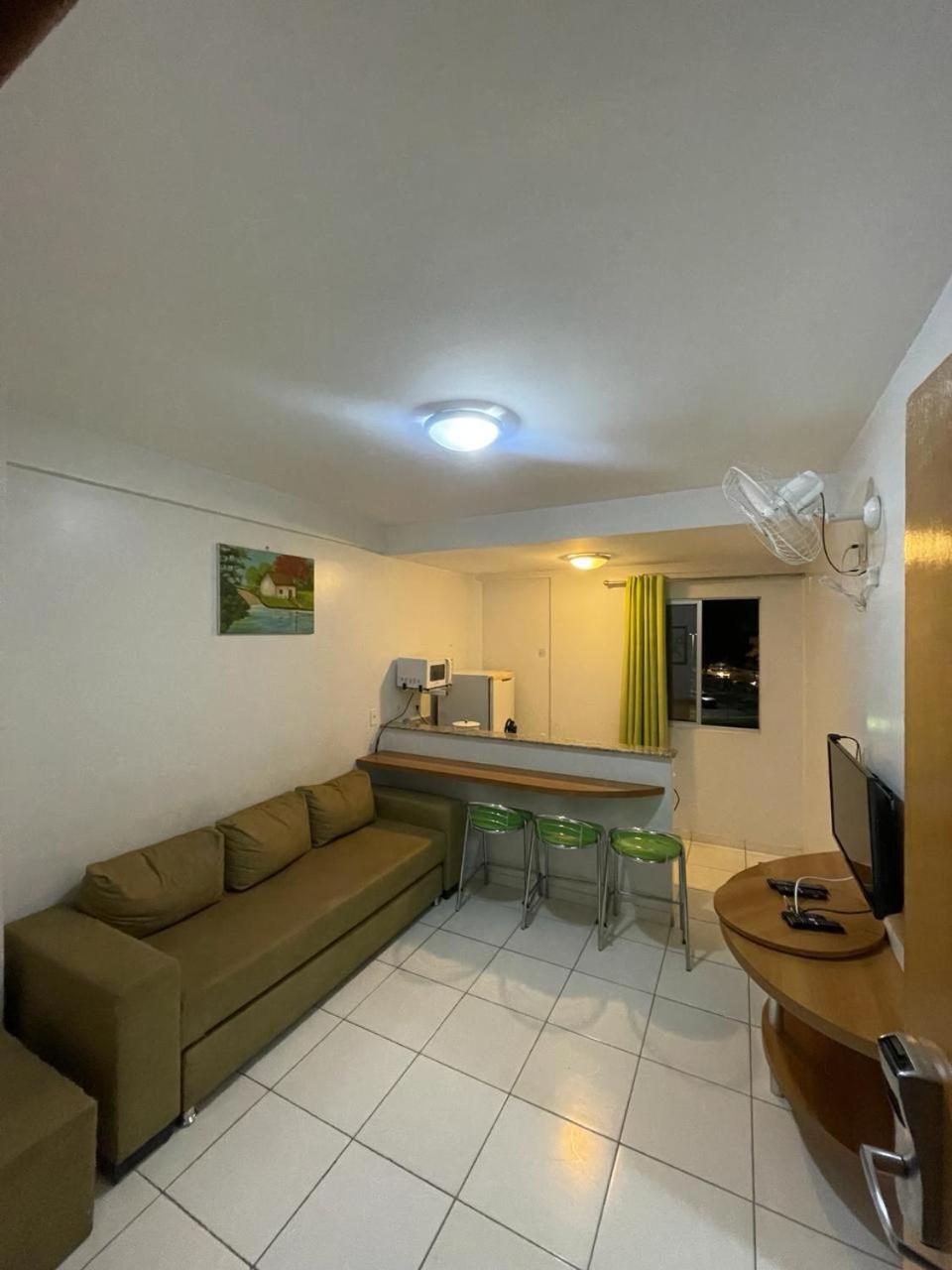 Golden Dolphin Grand Hotel - FLAT Quarto e Sala Com Roupa de Cama e Banho - Piscinas 24h