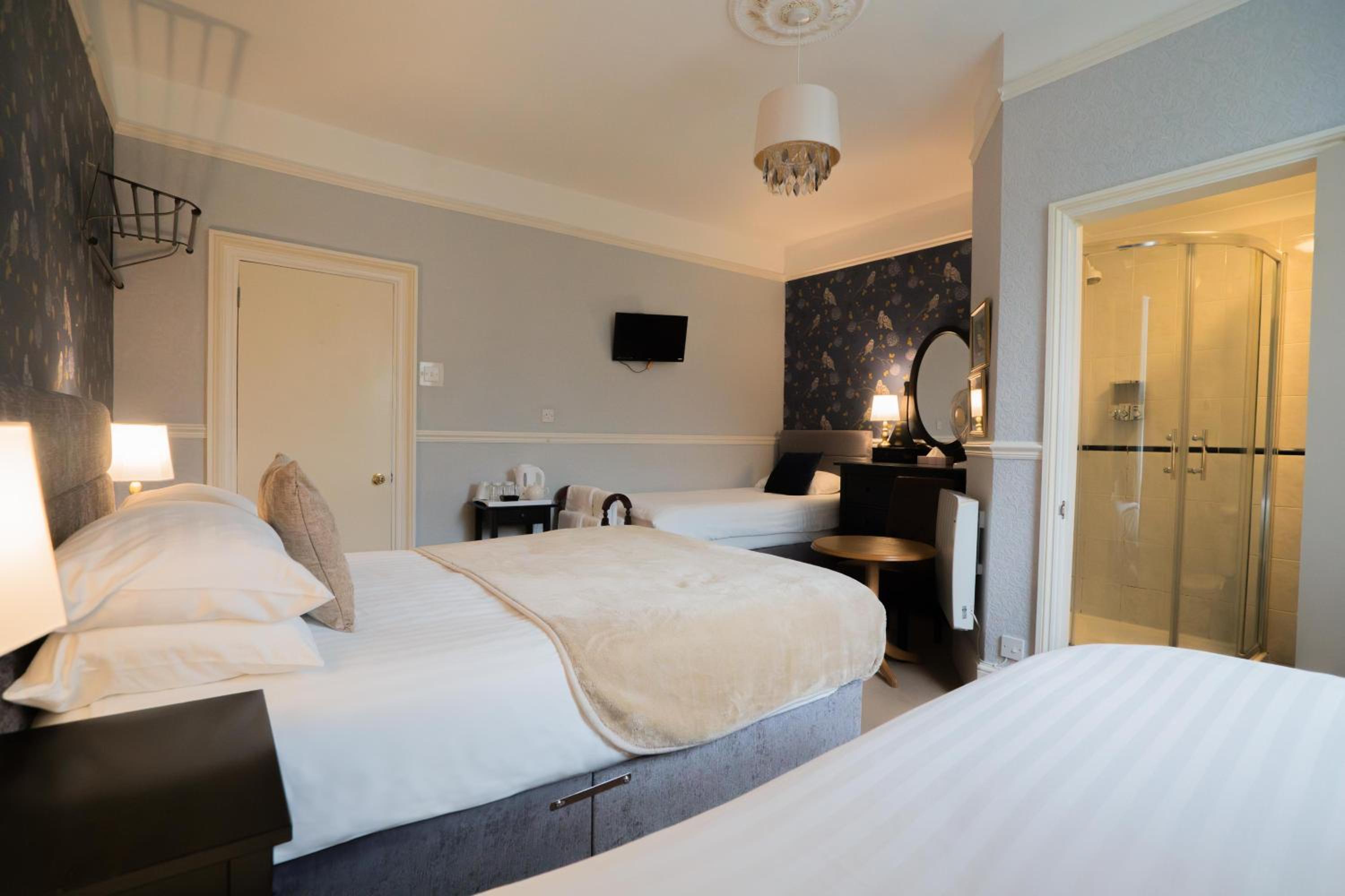 Maison Dieu Guest House