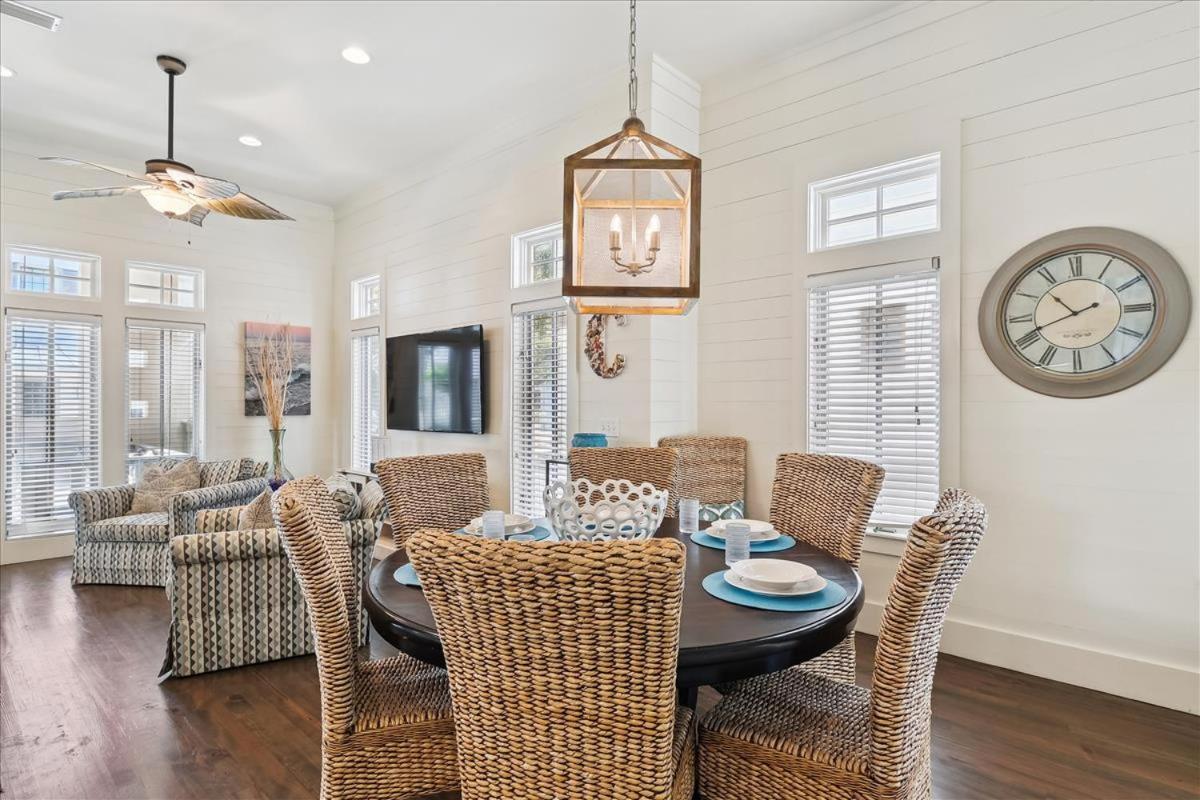 Summer Cottage by 30A Escapes