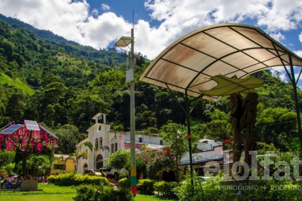 Cabaña Canto de las Aguas Cañón del Combeima