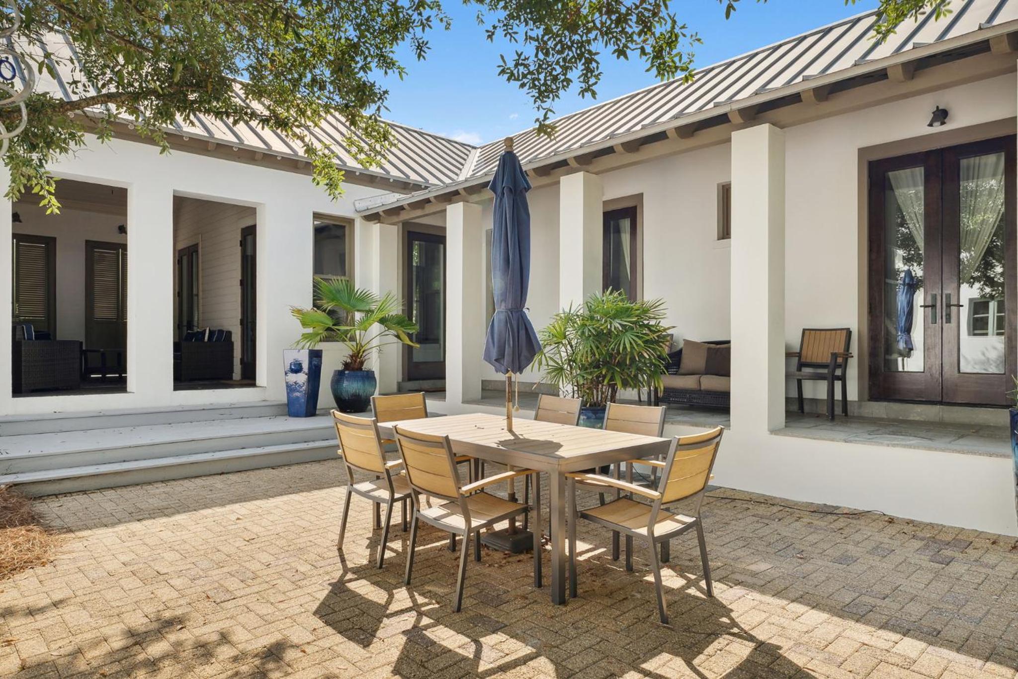 Somerset Cottage by 30A Escapes