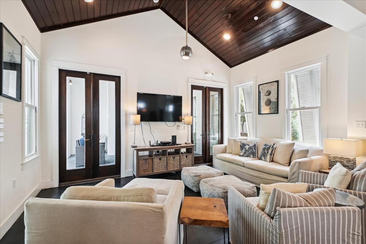 Somerset Cottage by 30A Escapes