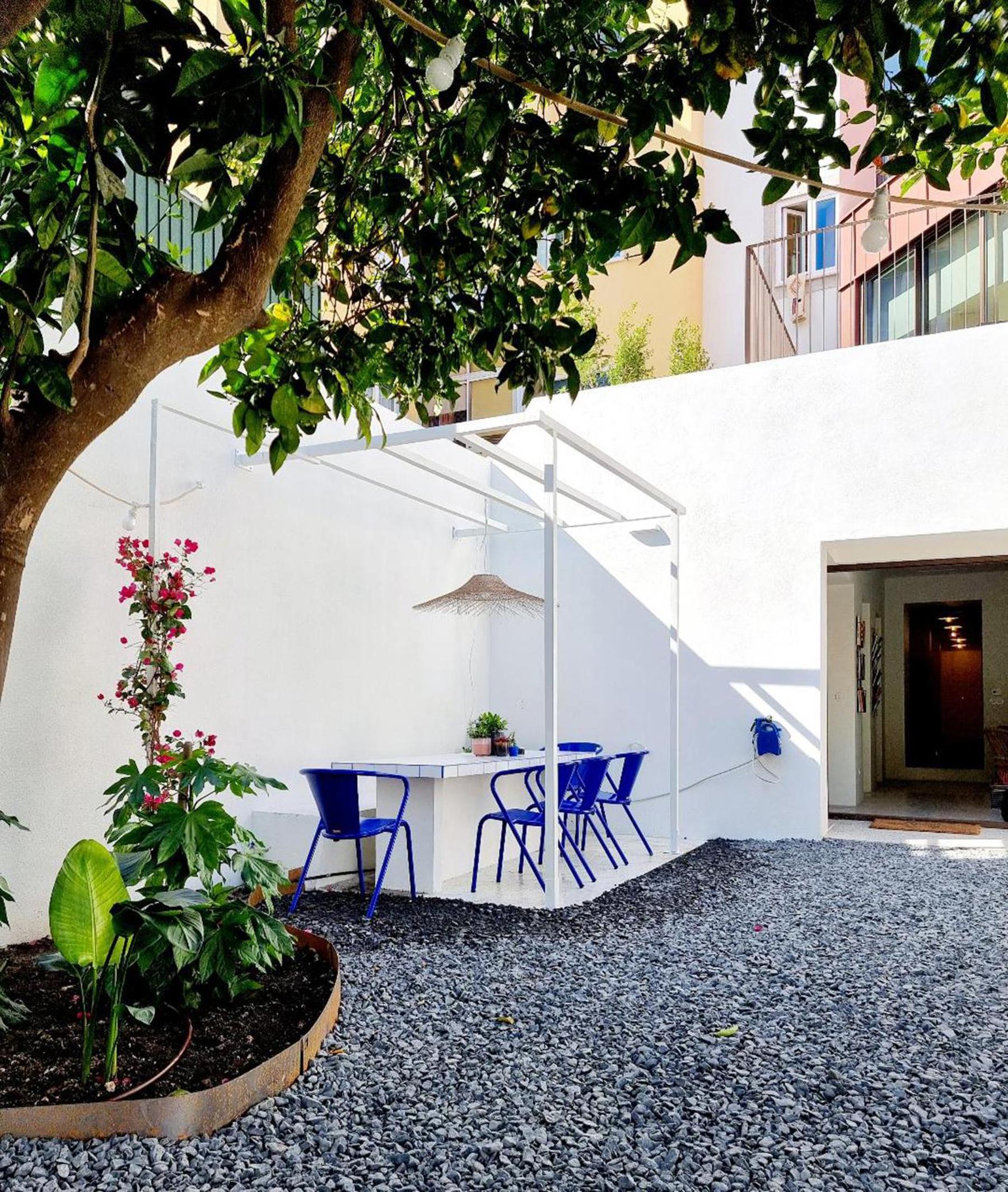 Casa Pavão Lisboa view 2
