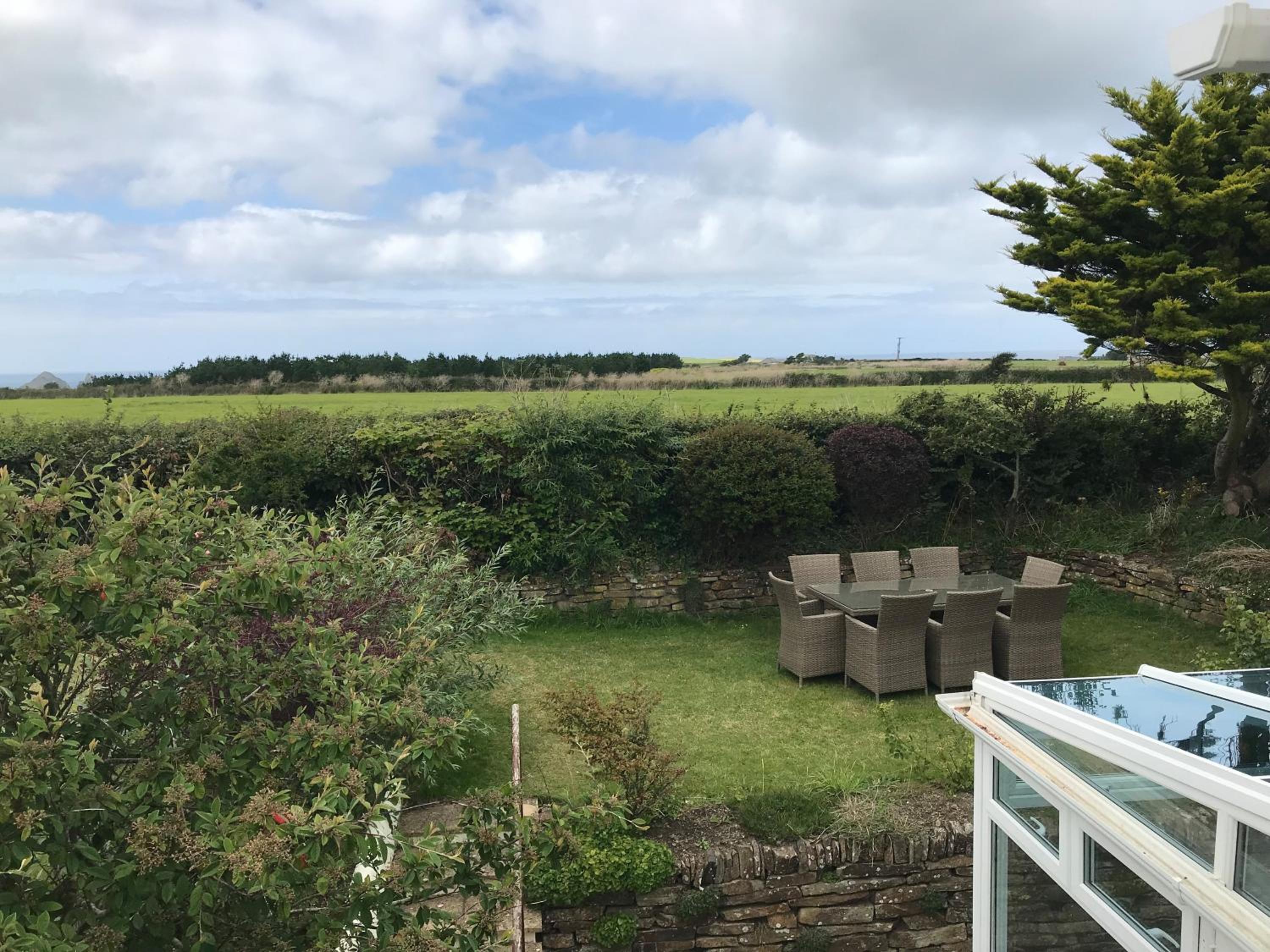 Bejowan Cornish Cottage view 2