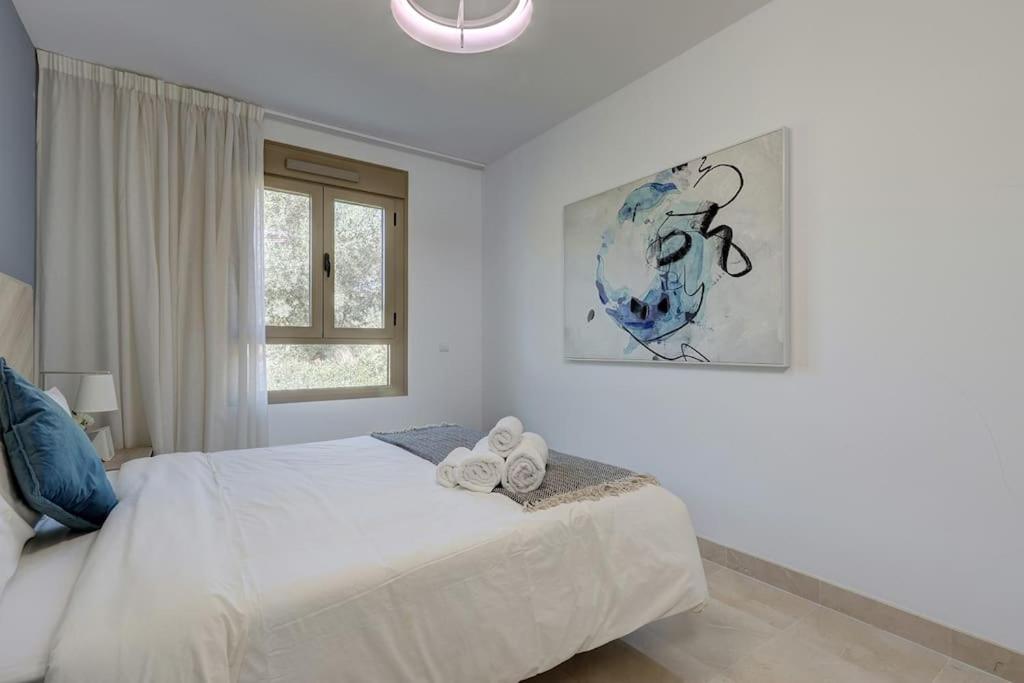 007 Modern 3 Bed Frontline Golf Townhouse in La Cala Golf Resort with Mountain Views
