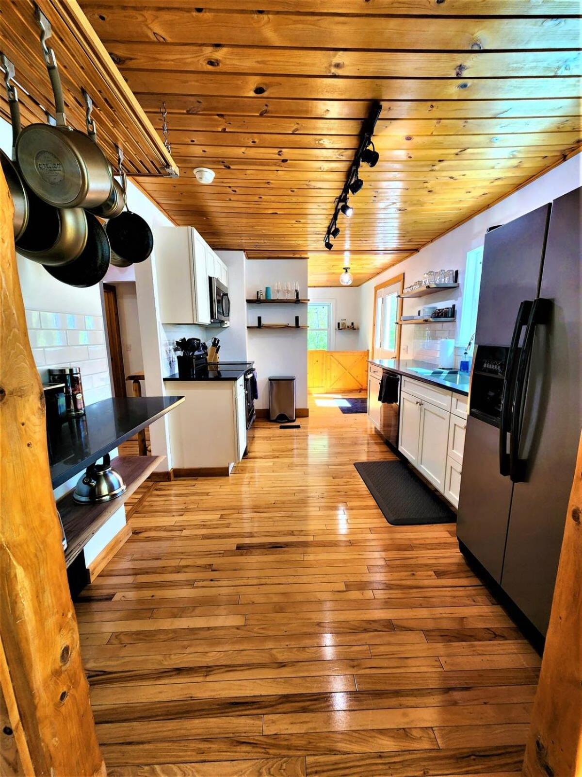 Photo 11