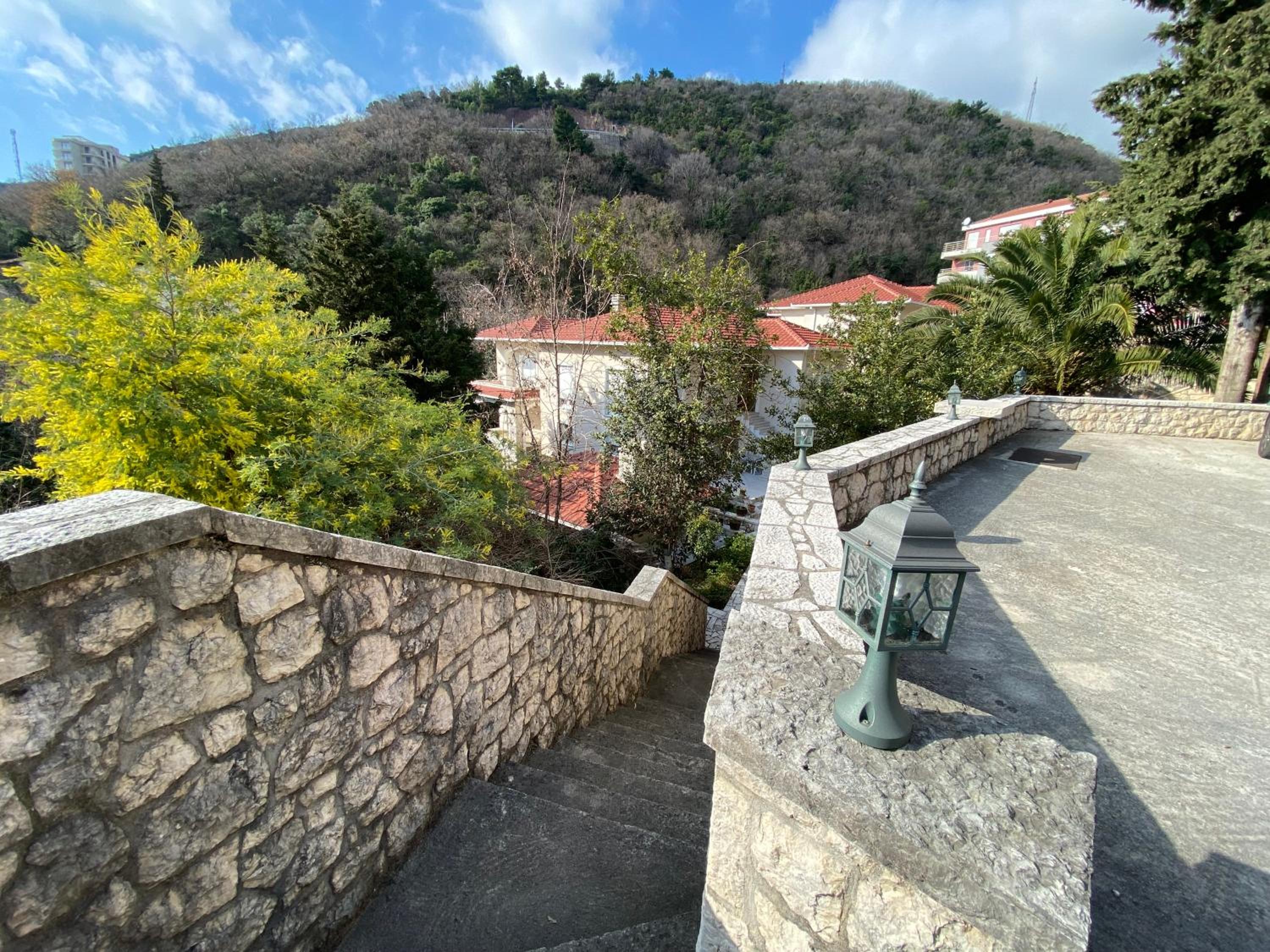 Stone Villa Guesthouse view 2