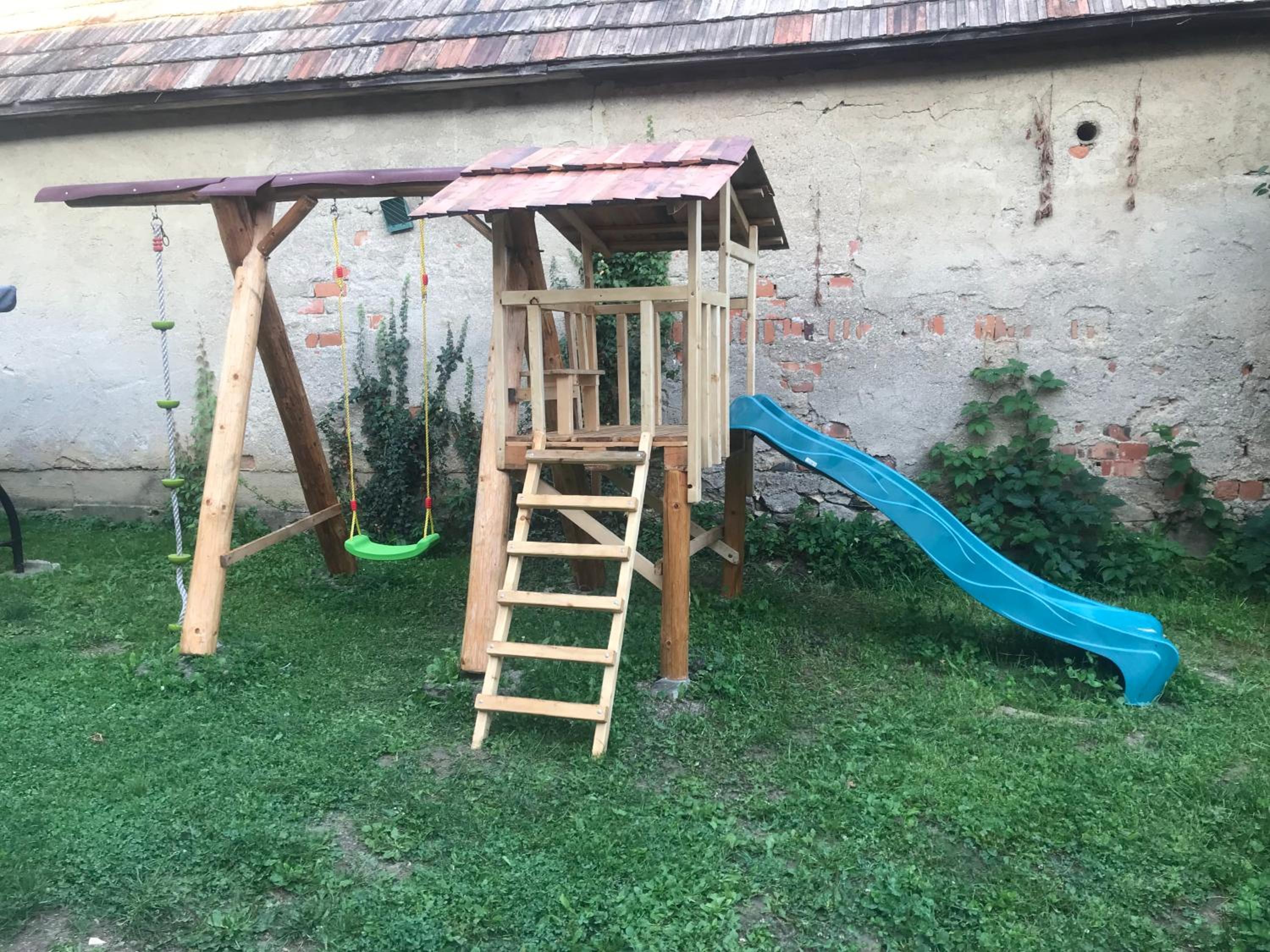 Photo 6
