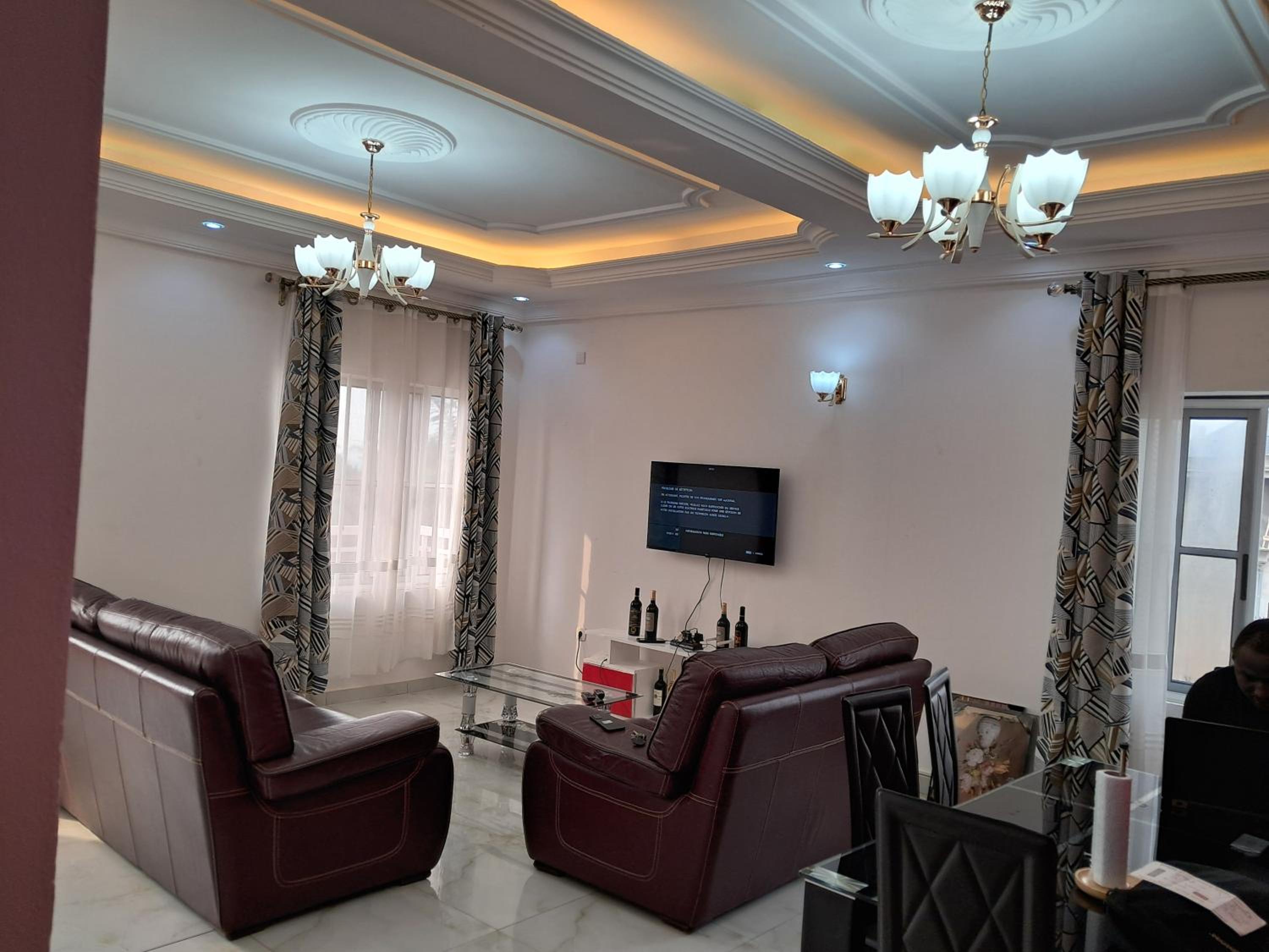 APPARTEMENT NEW STANDING CITE CHIRAC YASSA