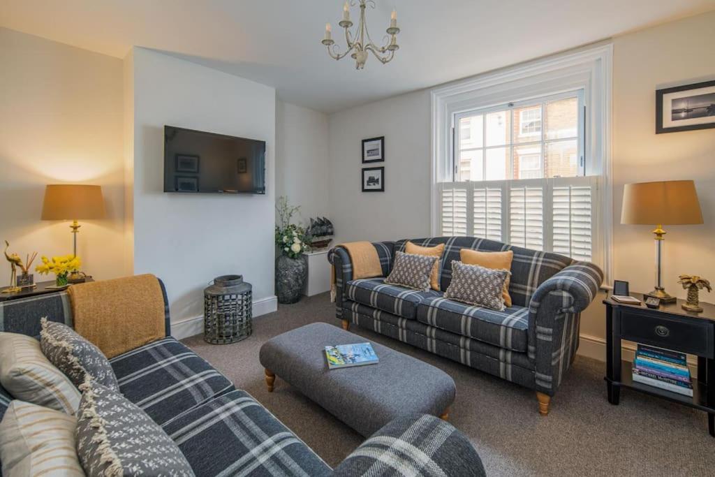 Crossjack Cottage