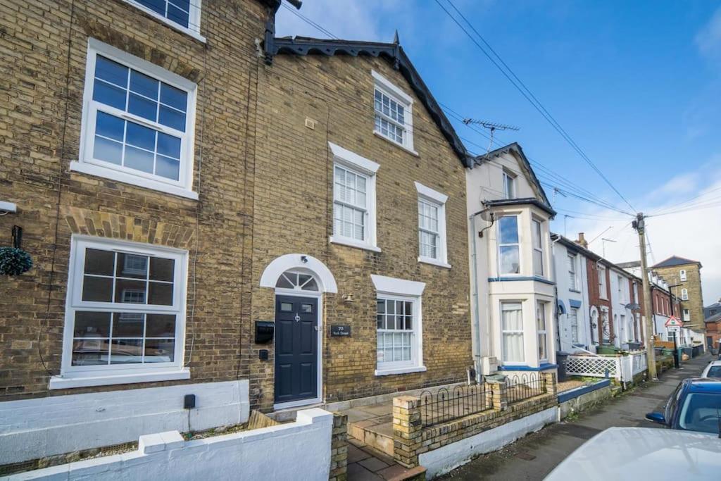 Crossjack Cottage