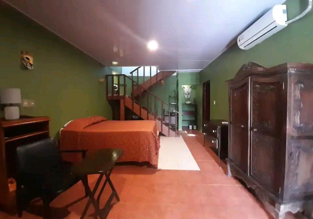 Casa Awa, Jaco