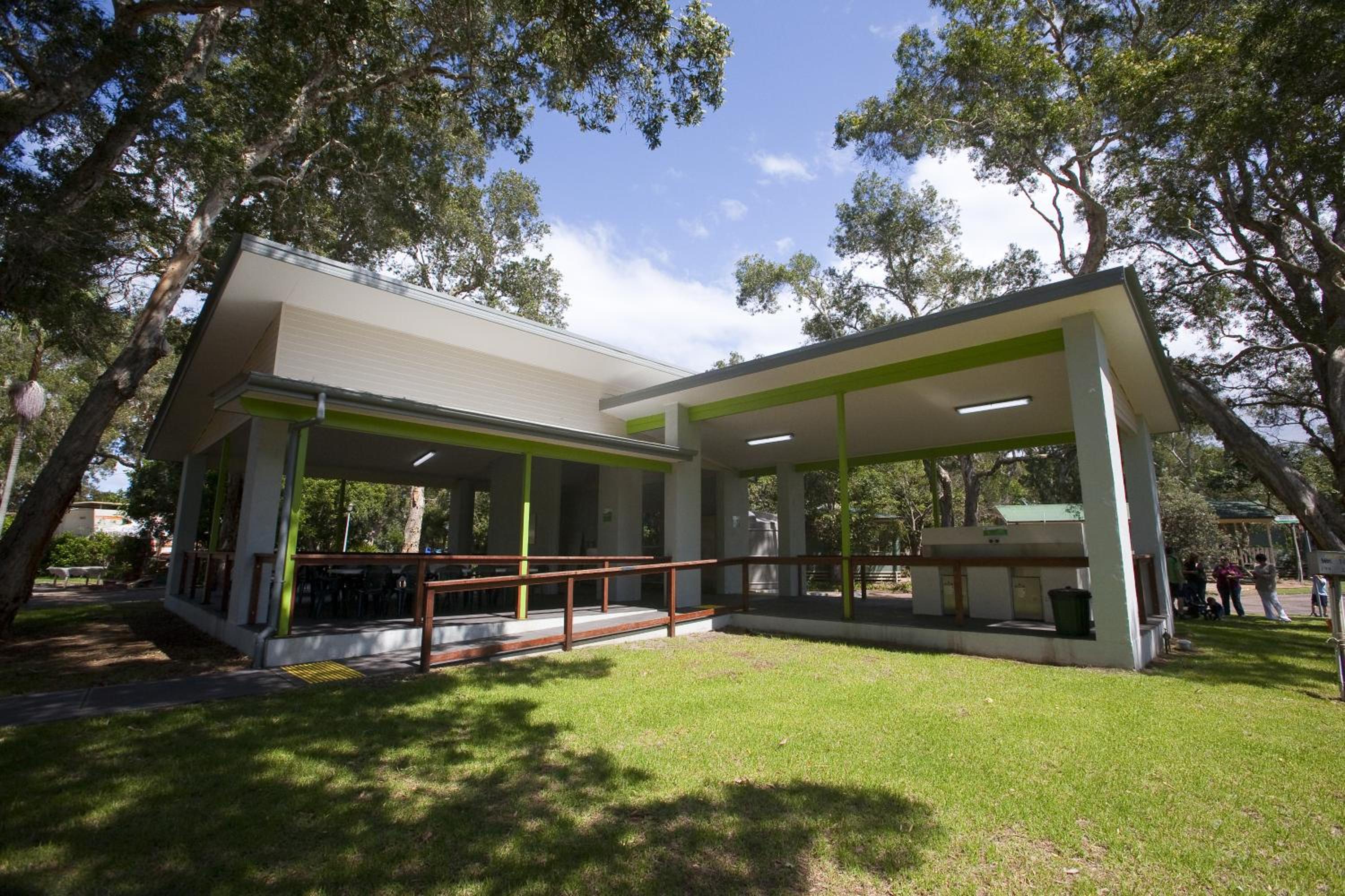 NRMA Budgewoi Holiday Park