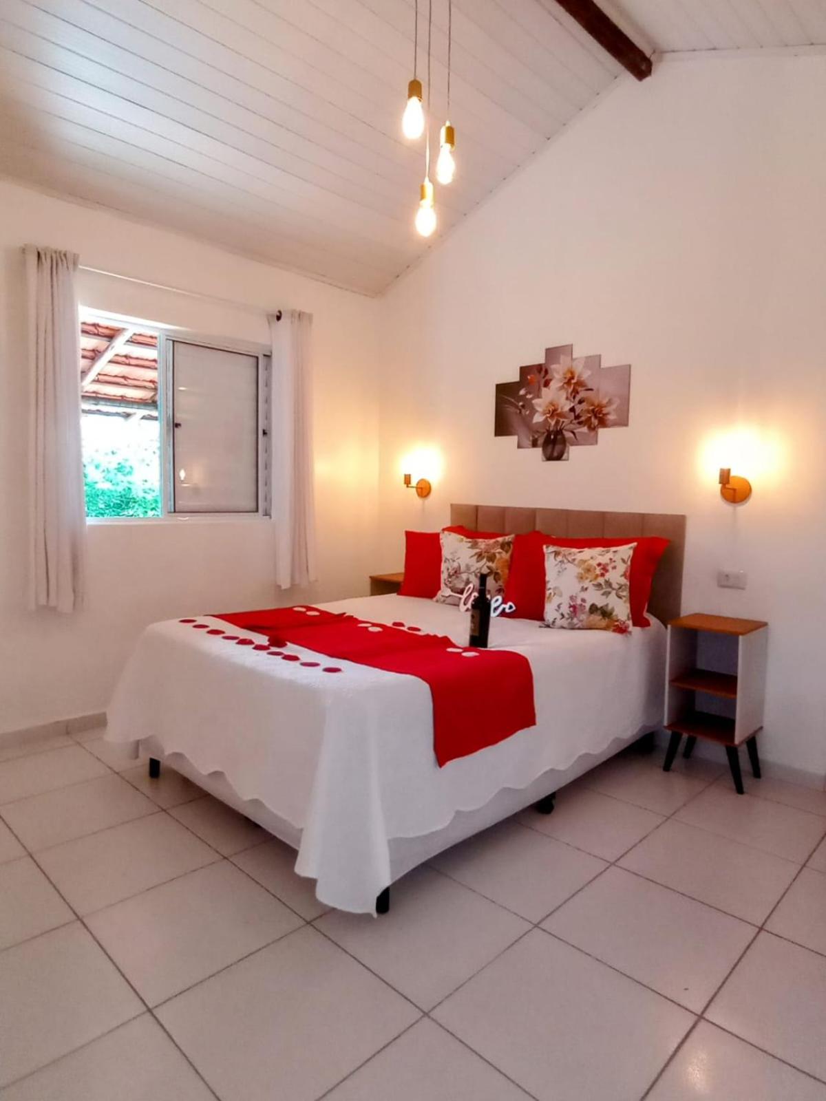 Casa da Vovó na Pousada Sitio Pauletto - com Cozinha, Churrasqueira e Decoração
