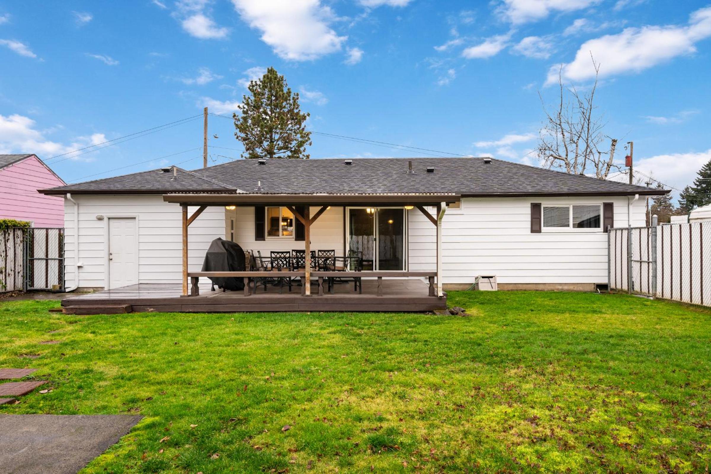 Cozy Retreat, Pet-friendly Haven
