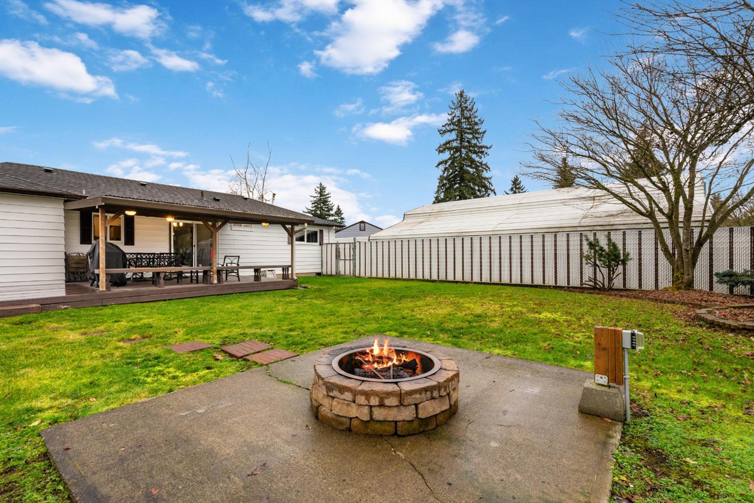 Cozy Retreat, Pet-friendly Haven