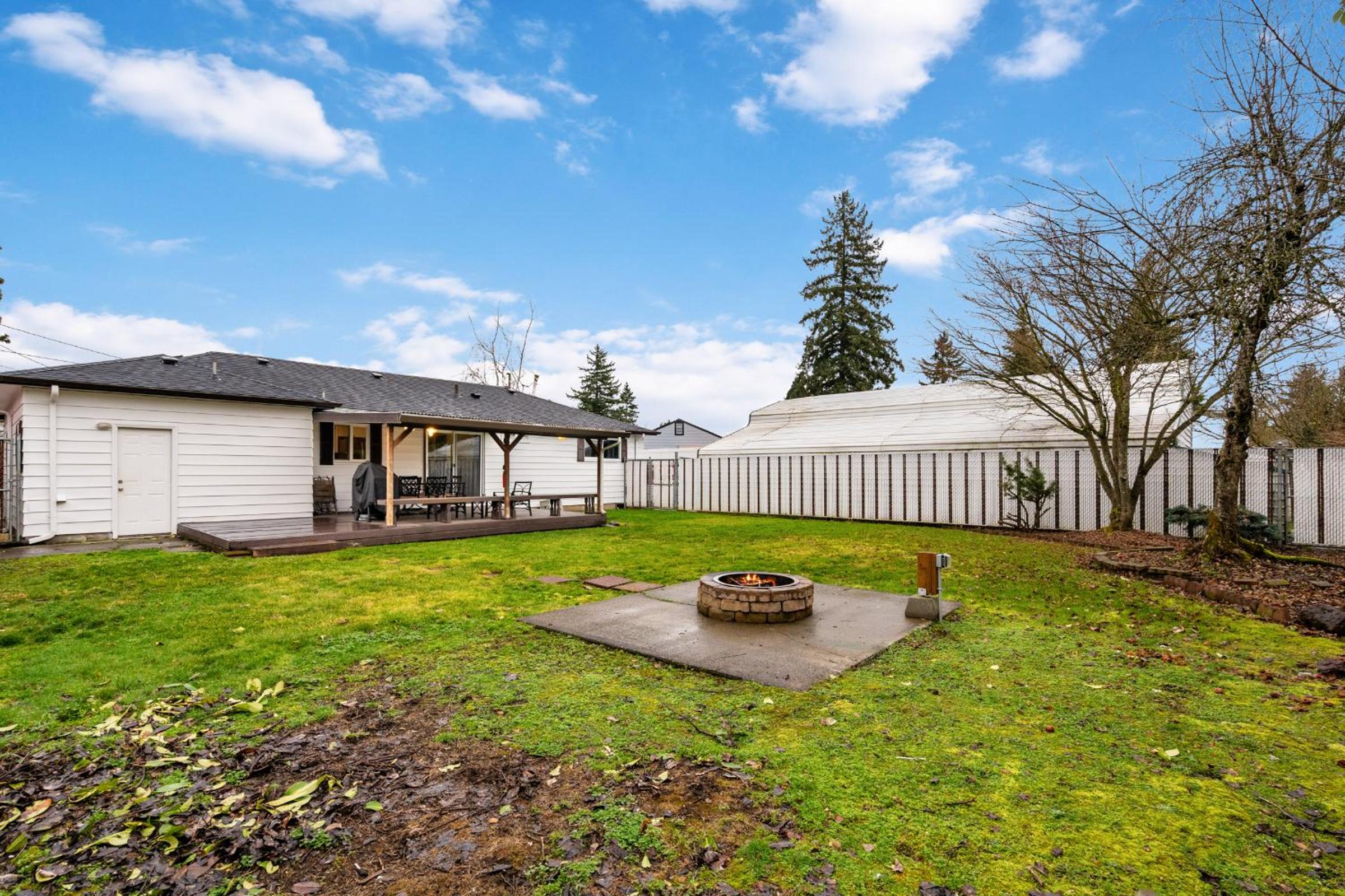 Cozy Retreat, Pet-friendly Haven