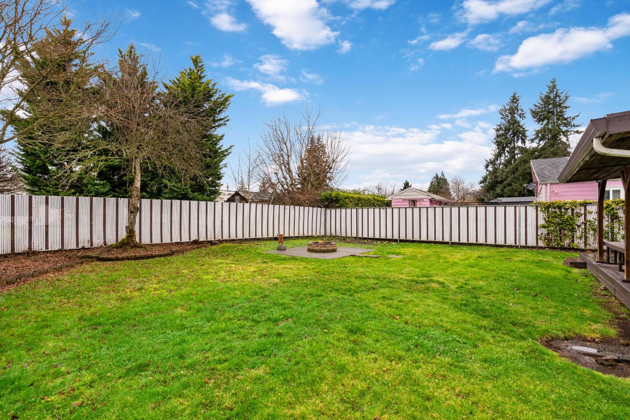 Cozy Retreat, Pet-friendly Haven