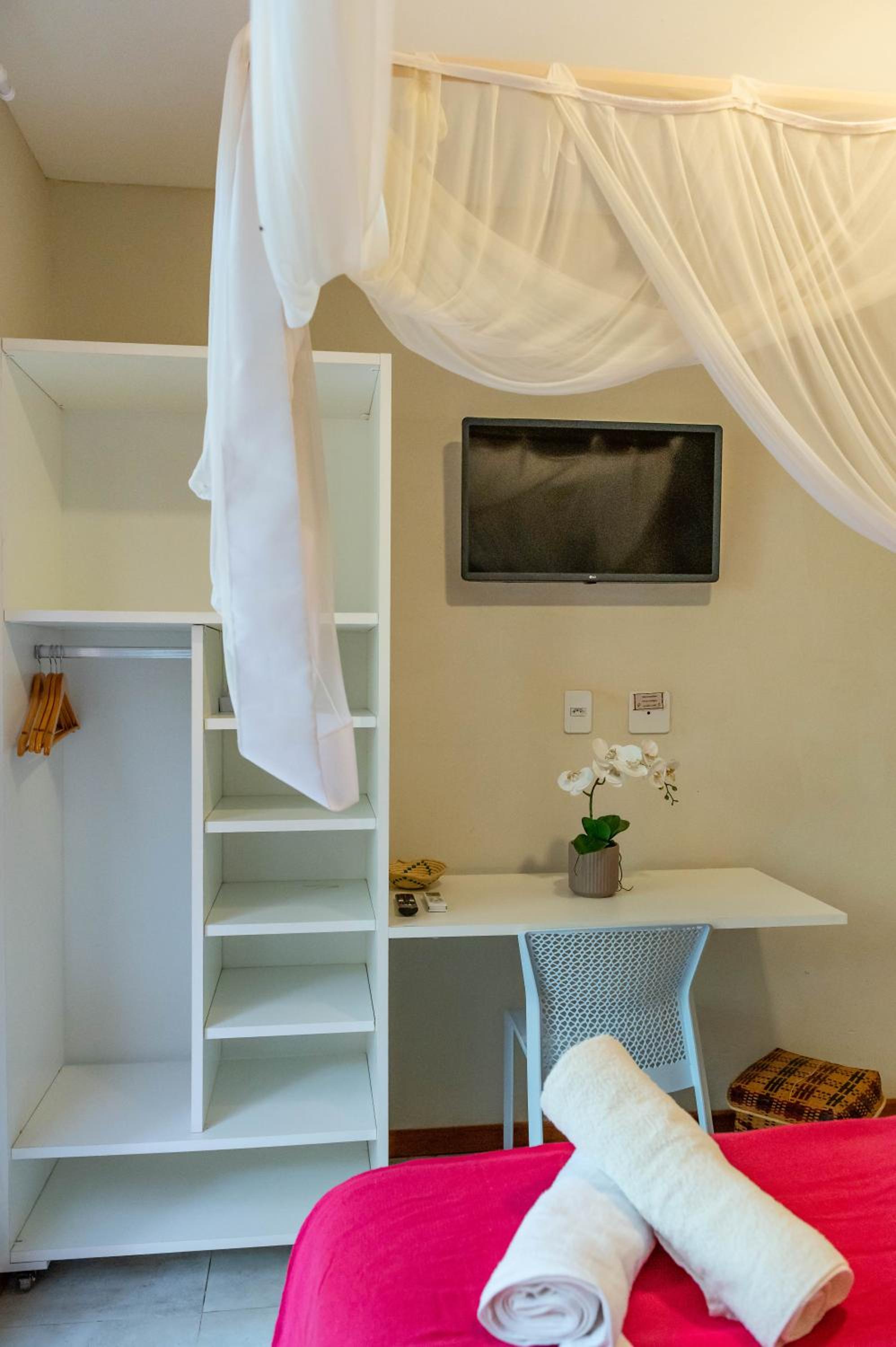 Taipu de Fora - Suítes, piscina e hidromassagens
